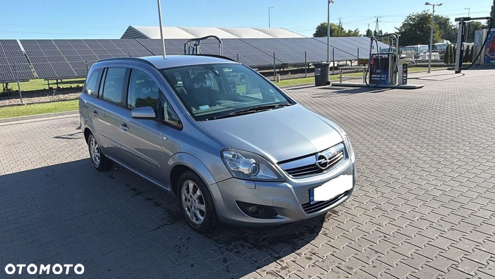Opel Zafira 1.8 Elegance - 1