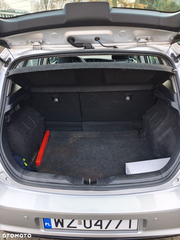 Toyota Auris 1.33 VVT-i Active - 11