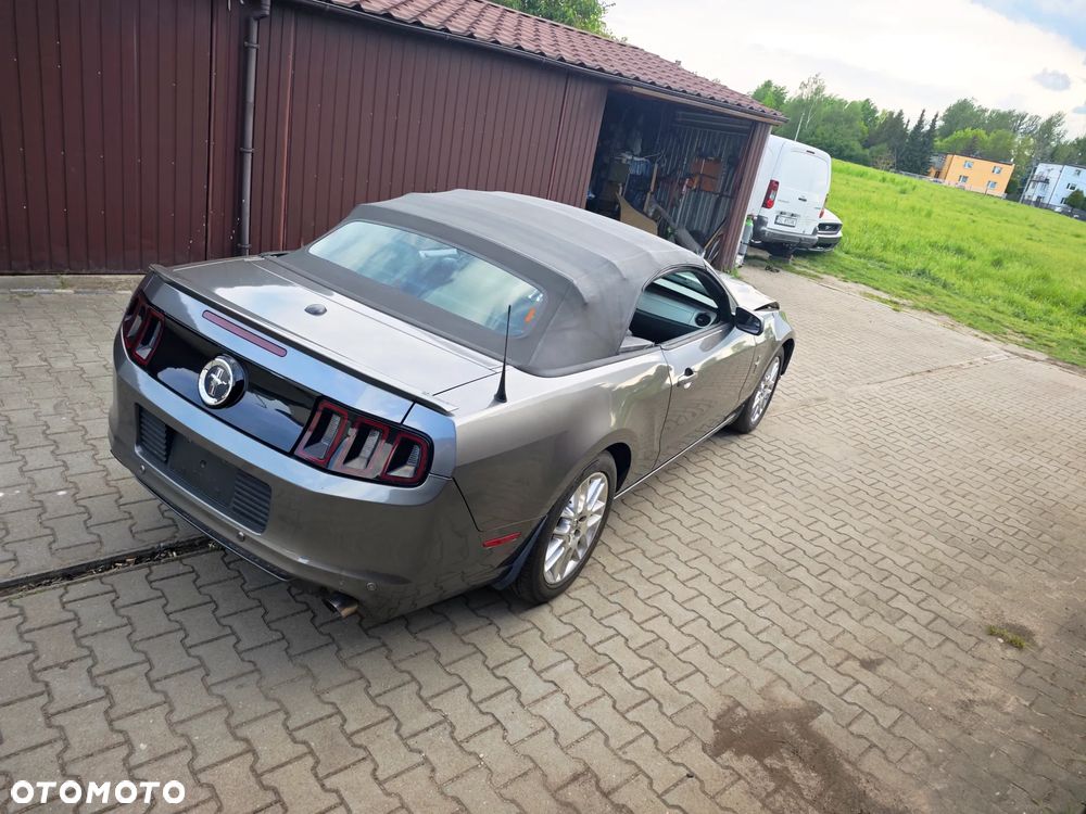 Ford Mustang 3.7 V6 - 10