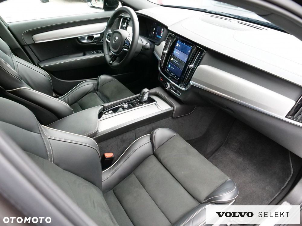 Volvo S90 - 34