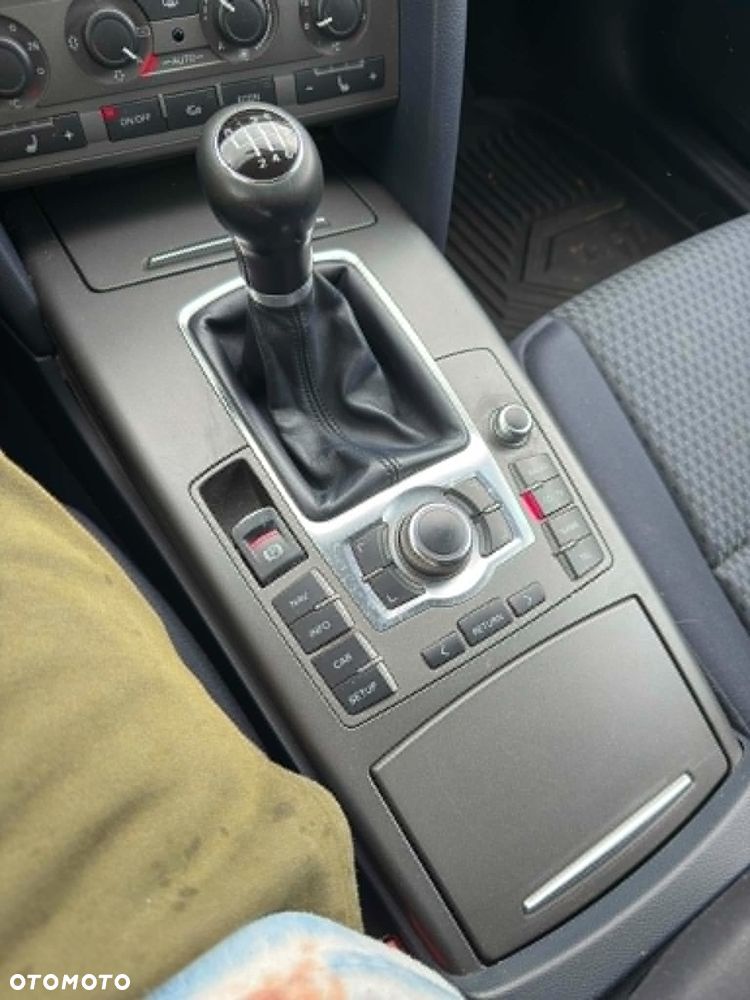 Audi A6 Avant 2.7 TDI - 17