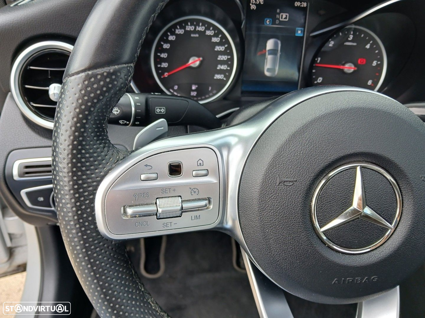 Mercedes-Benz C 220 d 9G-TRONIC AMG Line - 23