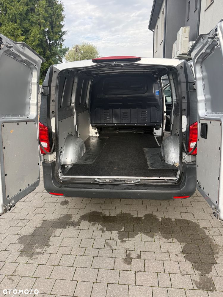 Mercedes-Benz Vito - 10