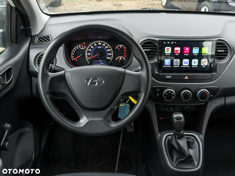 Hyundai i10 1.0 - 17