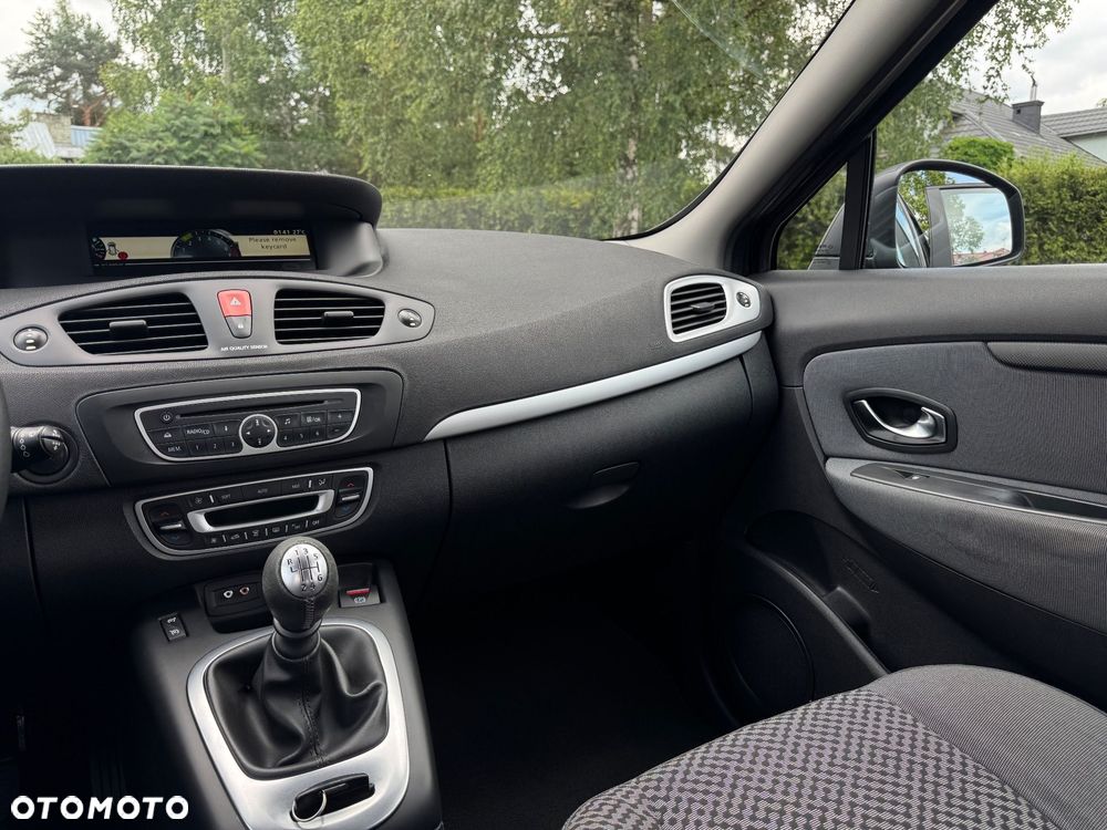 Renault Scenic 1.6 16V Luxe Expression - 30