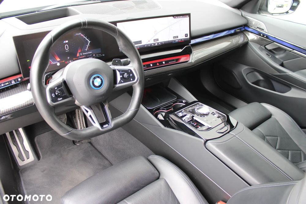 BMW Seria 5 550e xDrive PHEV M Sport - 14
