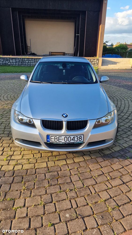 BMW Seria 3 318i - 6