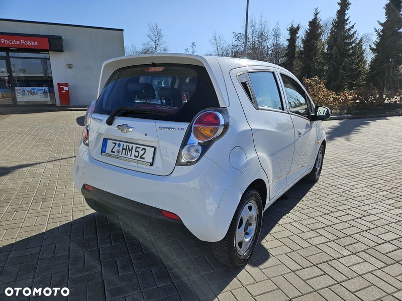 Chevrolet Spark 1.0 LS+ Design - 12