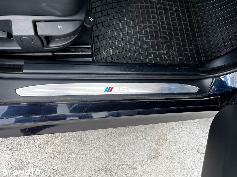 BMW Seria 5 530i SMG - 14