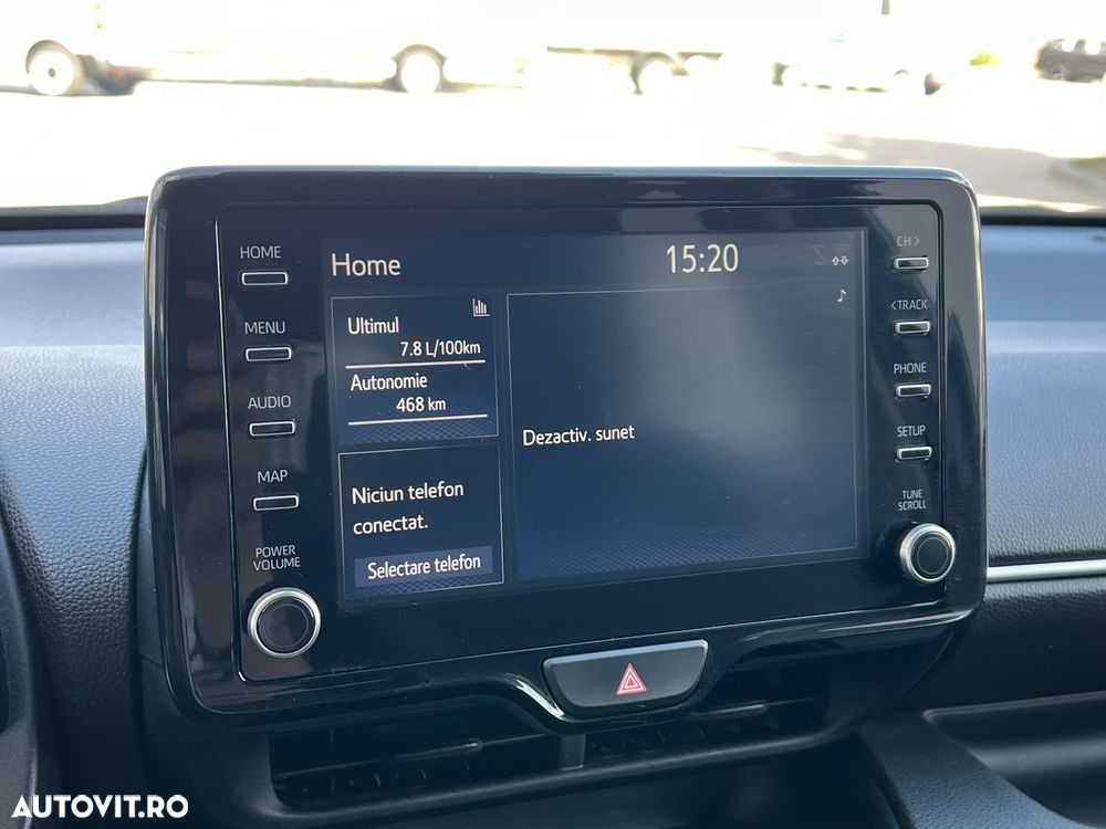 Toyota Yaris 1.5 L Dynamic - 22