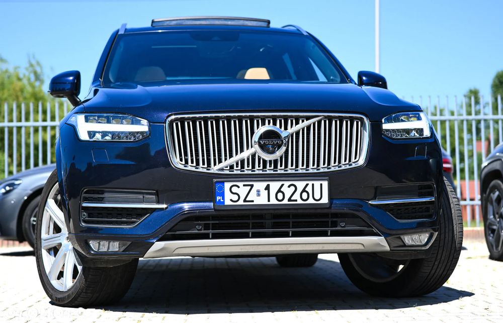 Volvo XC 90 D5 SCR AWD Inscription 7os - 28
