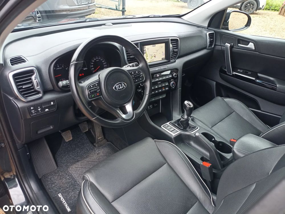 Kia Sportage 1.6 GDI 2WD DREAM-TEAM EDITION - 11