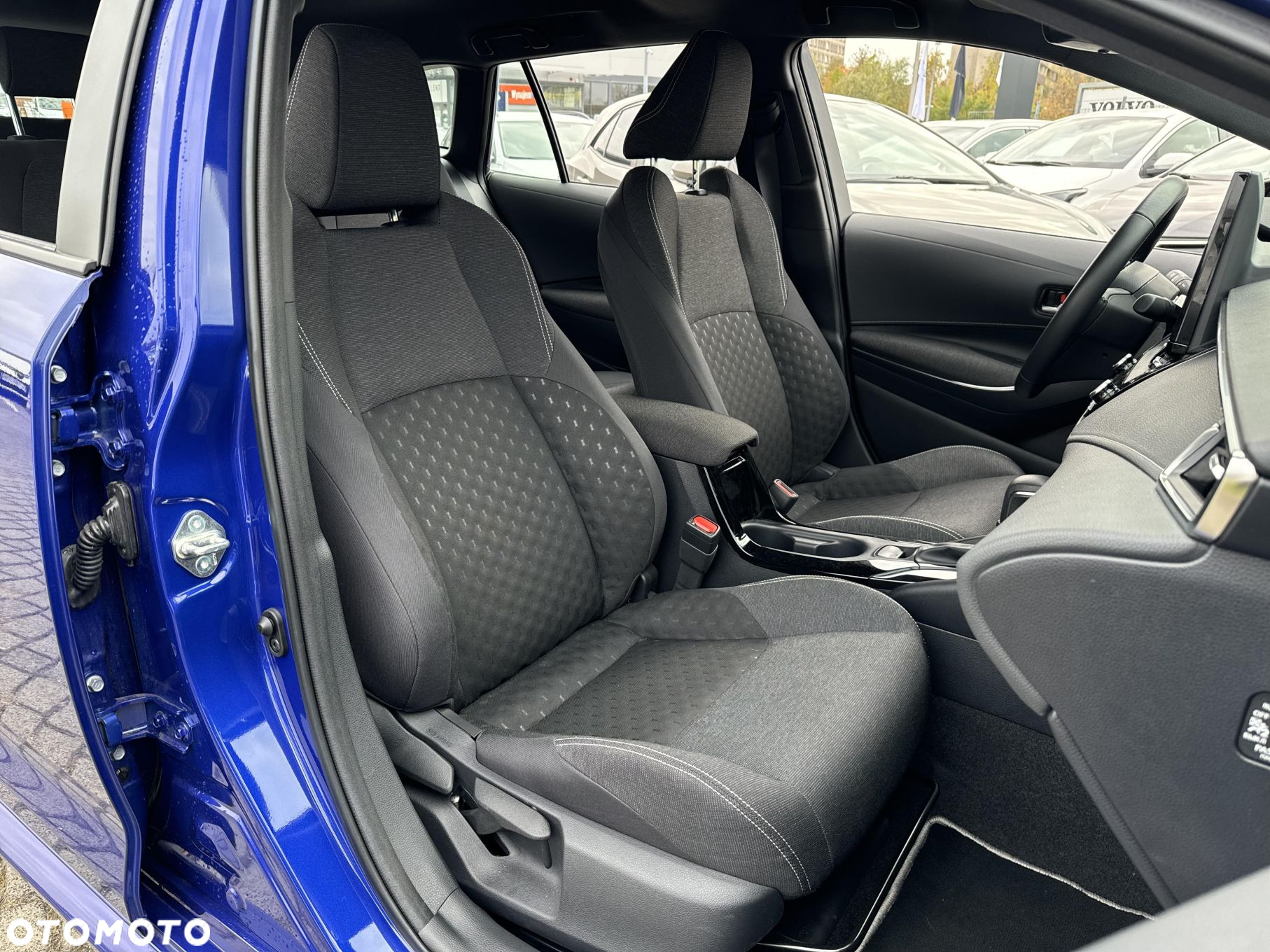 Toyota Corolla - 22