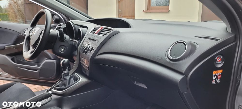 Honda Civic 1.4 Sport - 29
