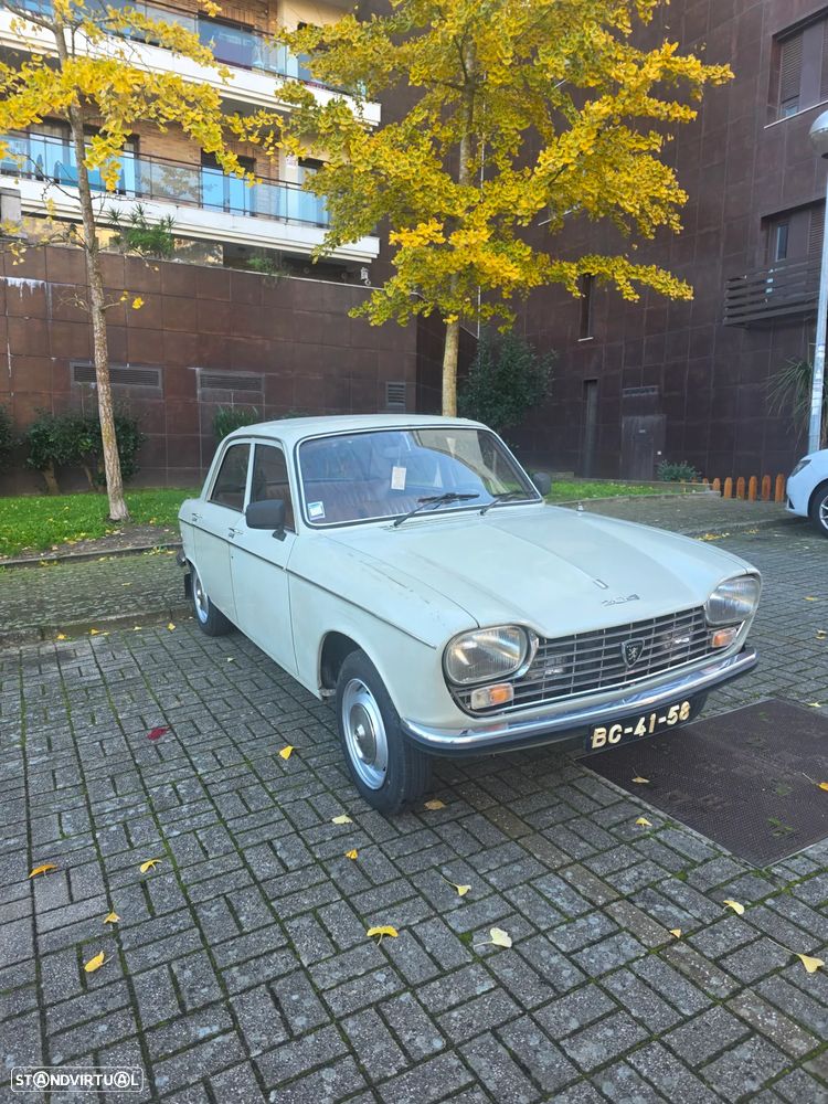 Peugeot 204 - 3
