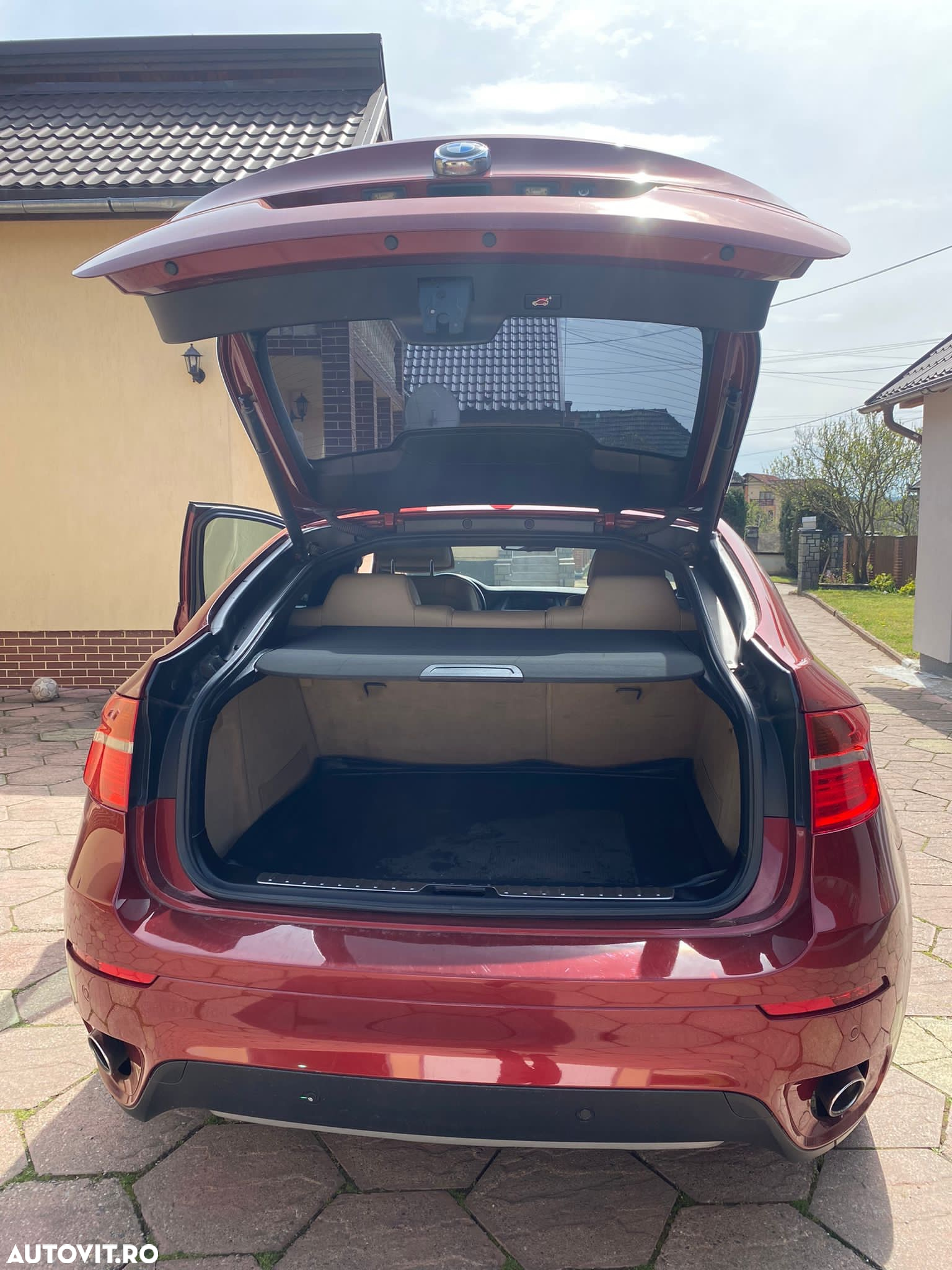 BMW X6 xDrive40d - 11