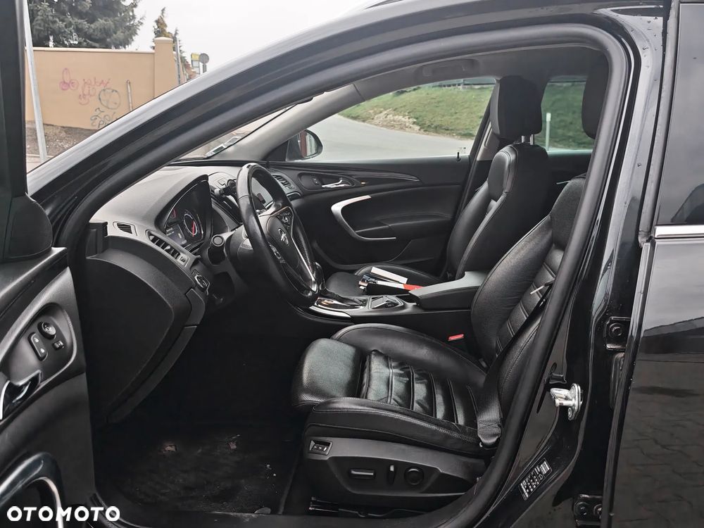 Opel Insignia 1.6 SIDI Turbo Touer Innovation - 23