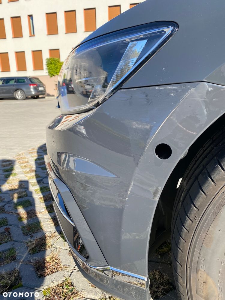 Volkswagen Passat - 10