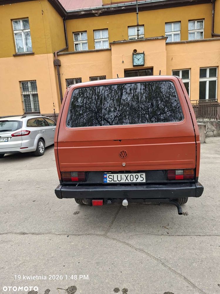 Volkswagen Transporter - 2
