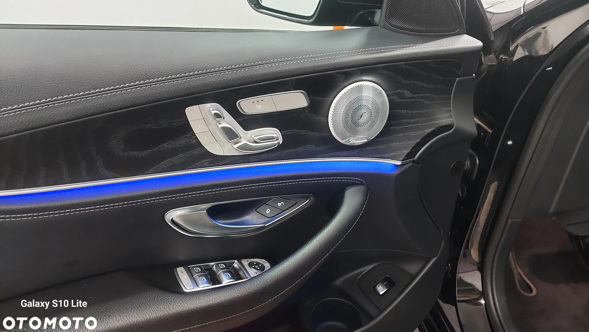 Mercedes-Benz Klasa E 300 de 4Matic T 9G-TRONIC AMG Line - 15