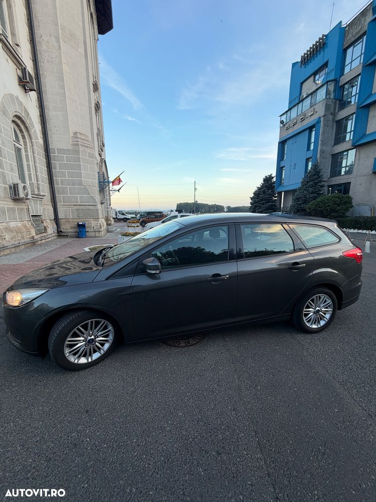 Ford Focus - 4