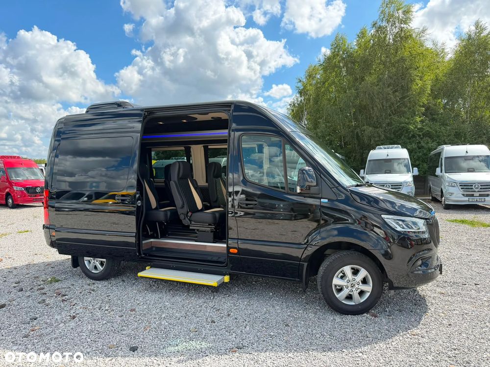 Mercedes-Benz Sprinter 319 - 11