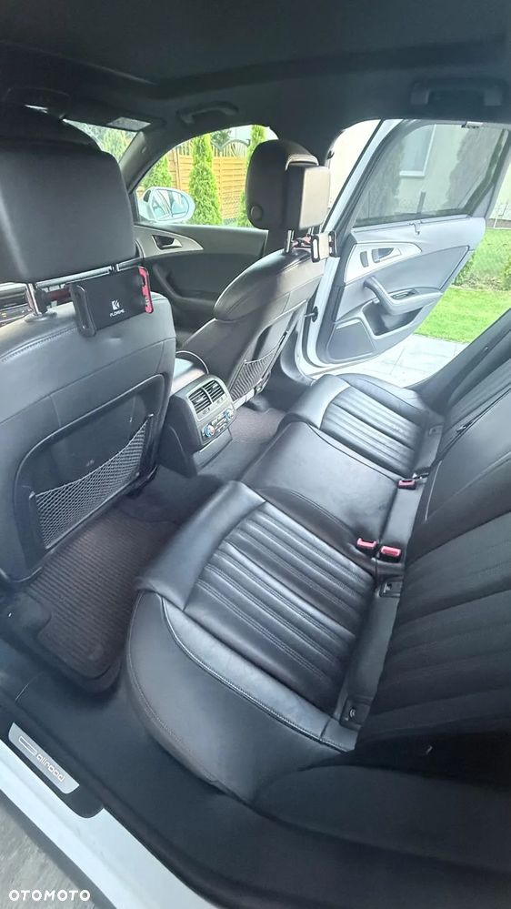 Audi A6 Allroad - 12
