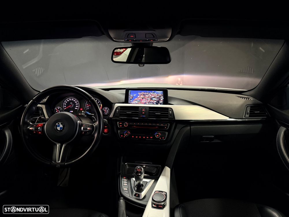 BMW M4 Auto - 14
