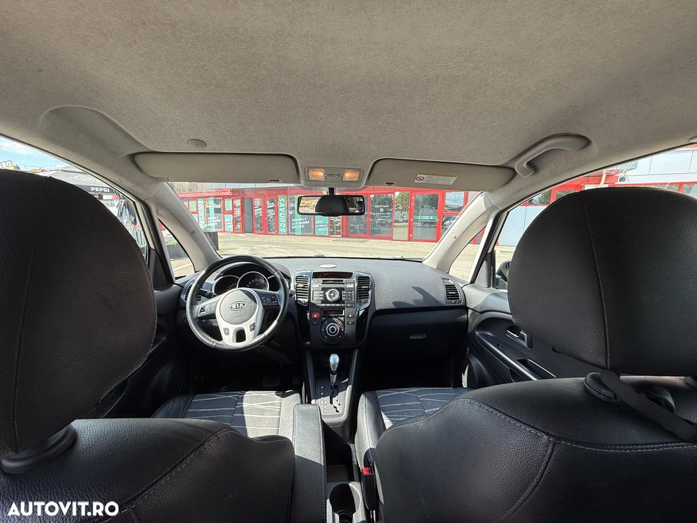 Kia Venga - 11