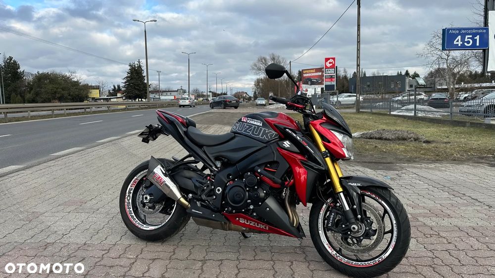 Suzuki GSX 1000 - 9