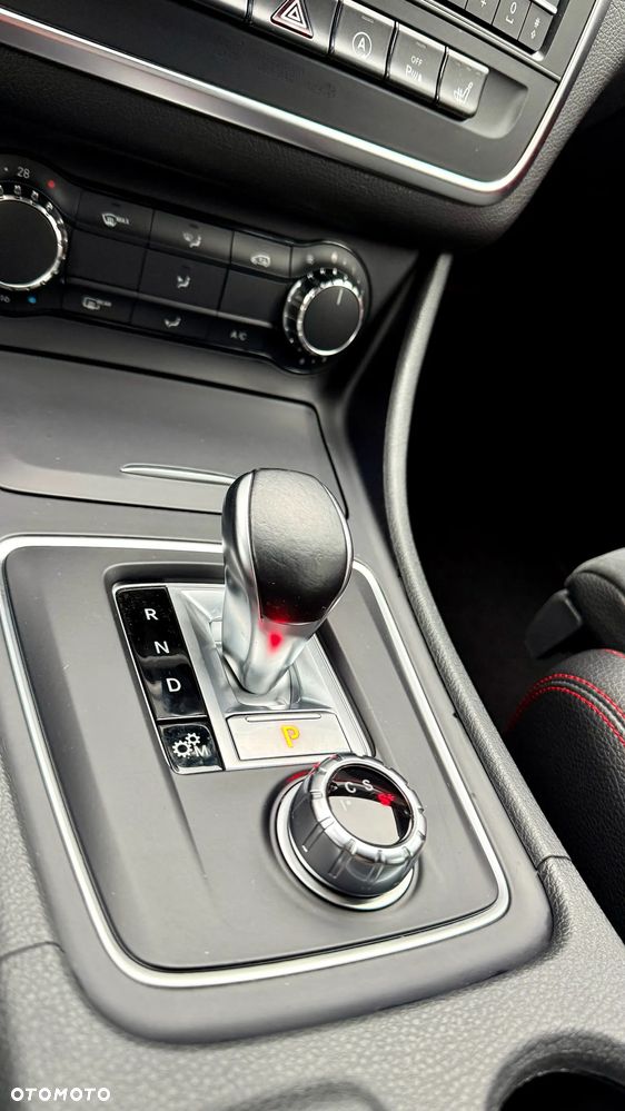 Mercedes-Benz CLA AMG 45 4-Matic - 20