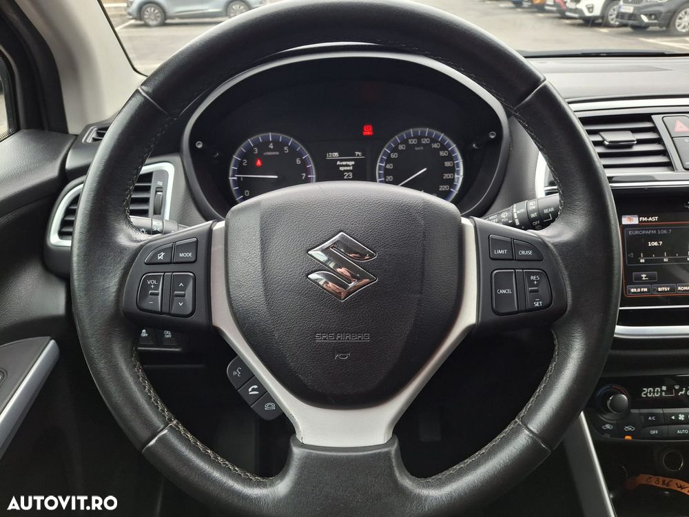 Suzuki S-Cross 1.0 Passion - 16