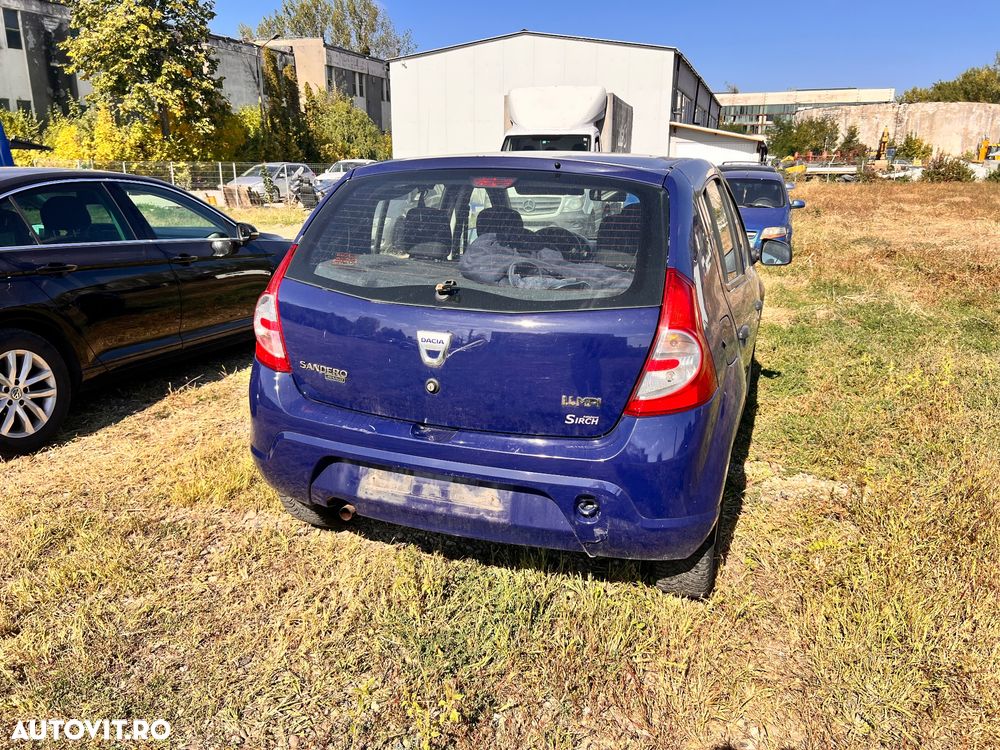 Dacia Sandero - 6