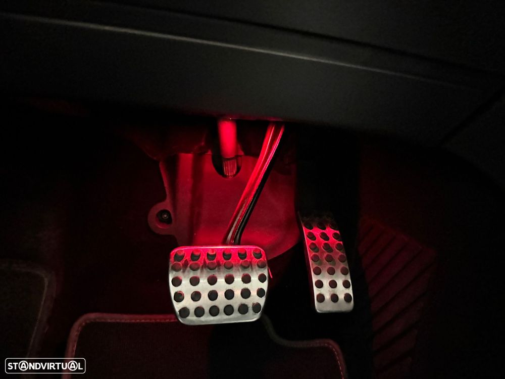Mercedes-Benz CLA 45 AMG 4-Matic - 23