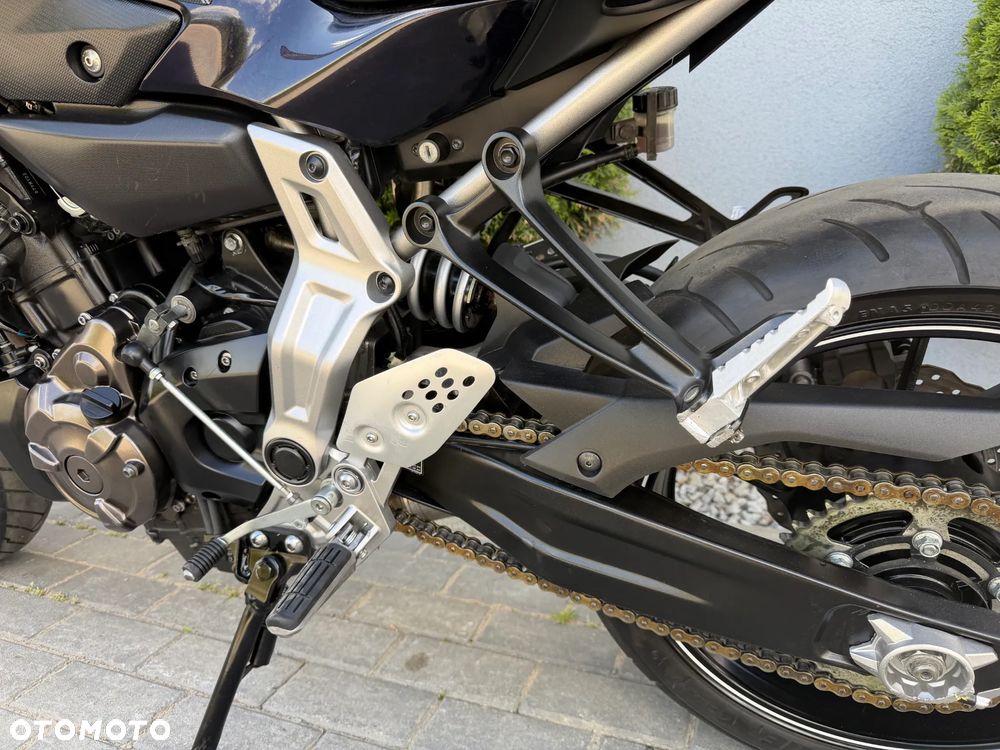 Yamaha MT - 33