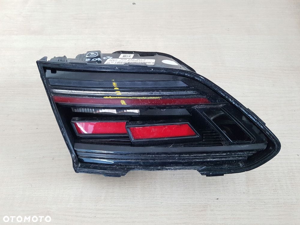 vw arteon lampa tył lewa na klapę 3g8945307s - 1