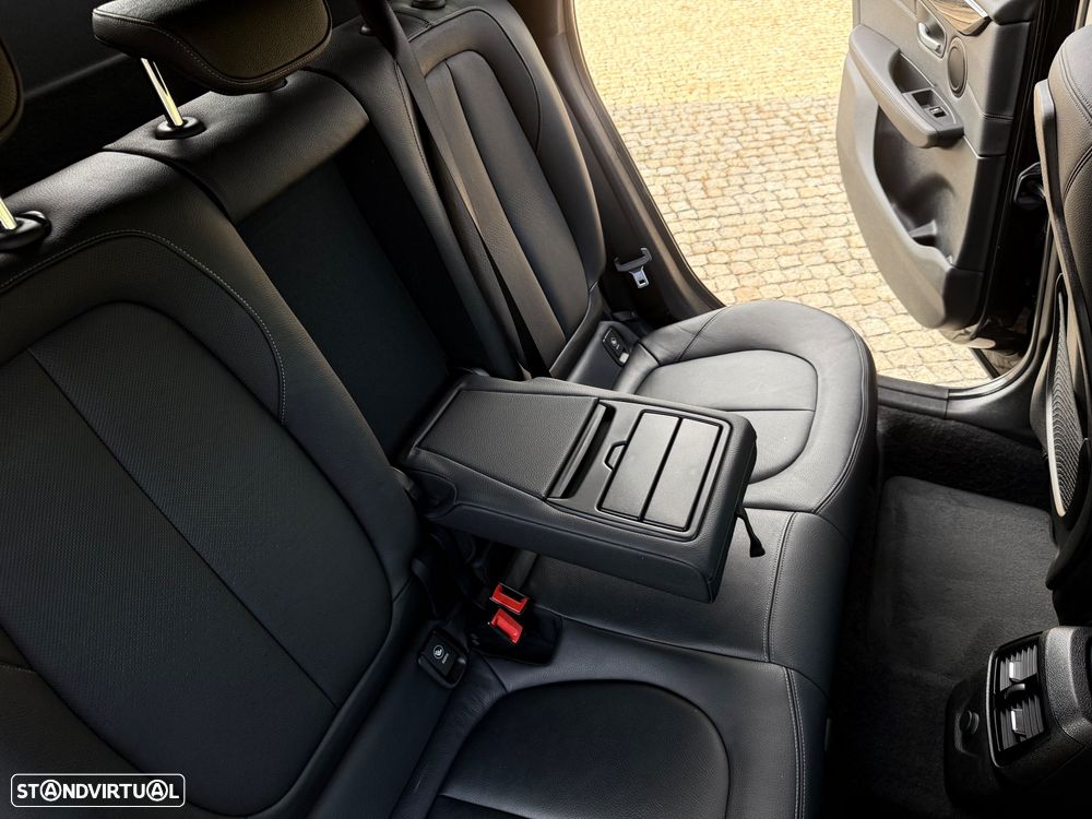 BMW 216 Active Tourer d Line Sport - 28