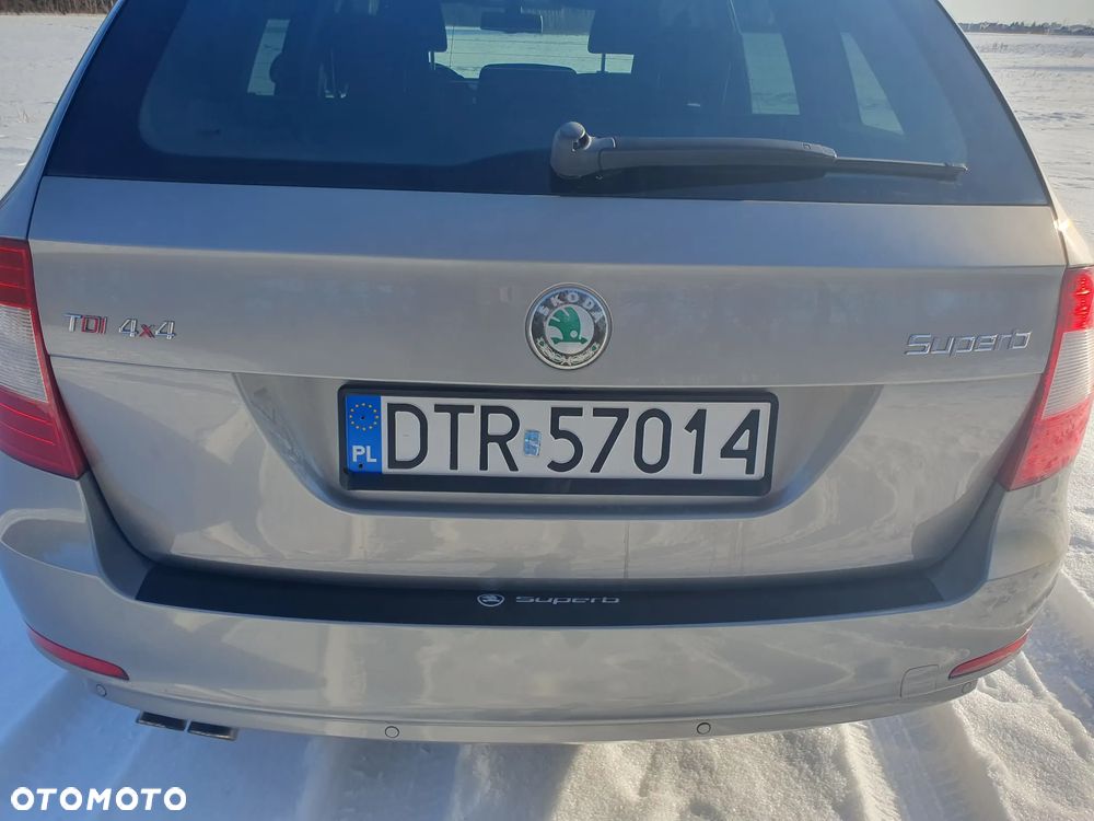 Skoda Superb 2.0 TDI 4x4 Ambition DSG - 8