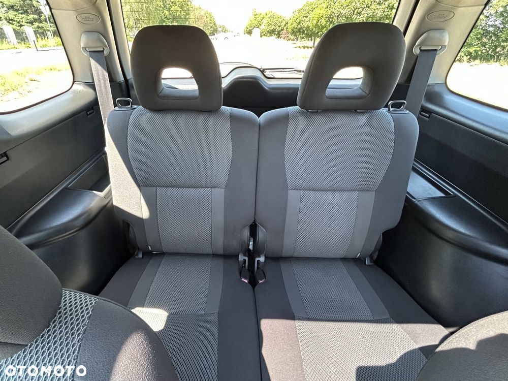 Toyota RAV4 2.0 VVT-i Sol - 27