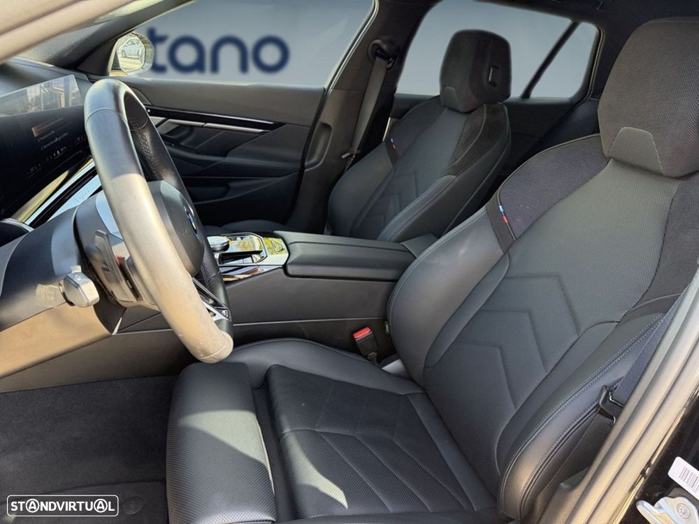 BMW 530 e Pack Desportivo M - 26
