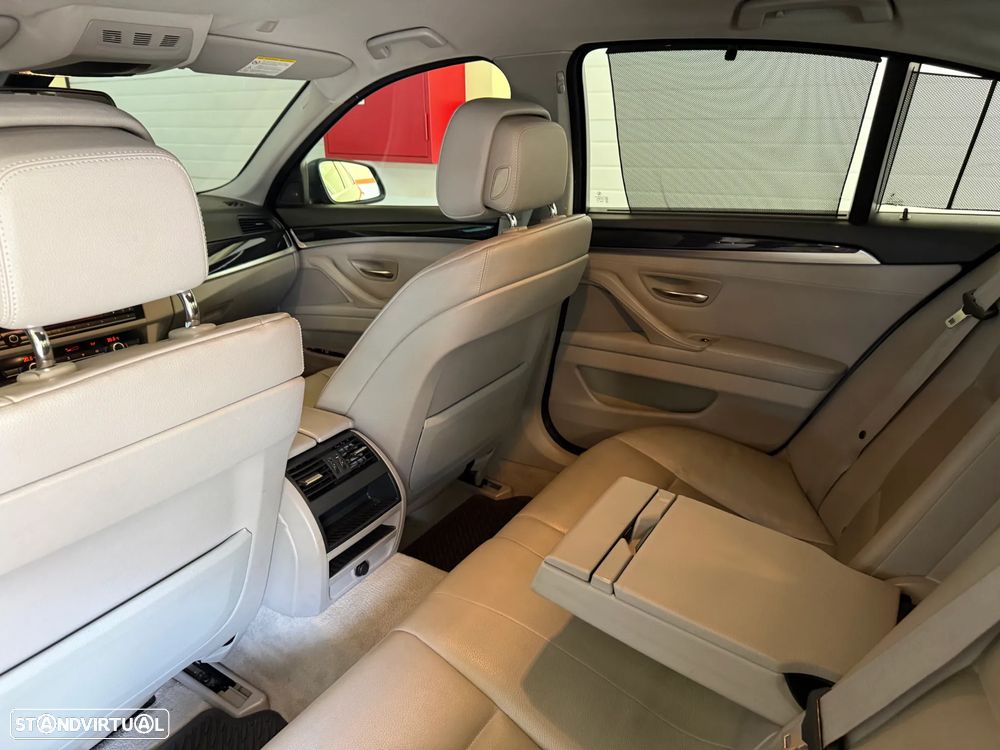 BMW 525 d Line Luxury Auto - 4
