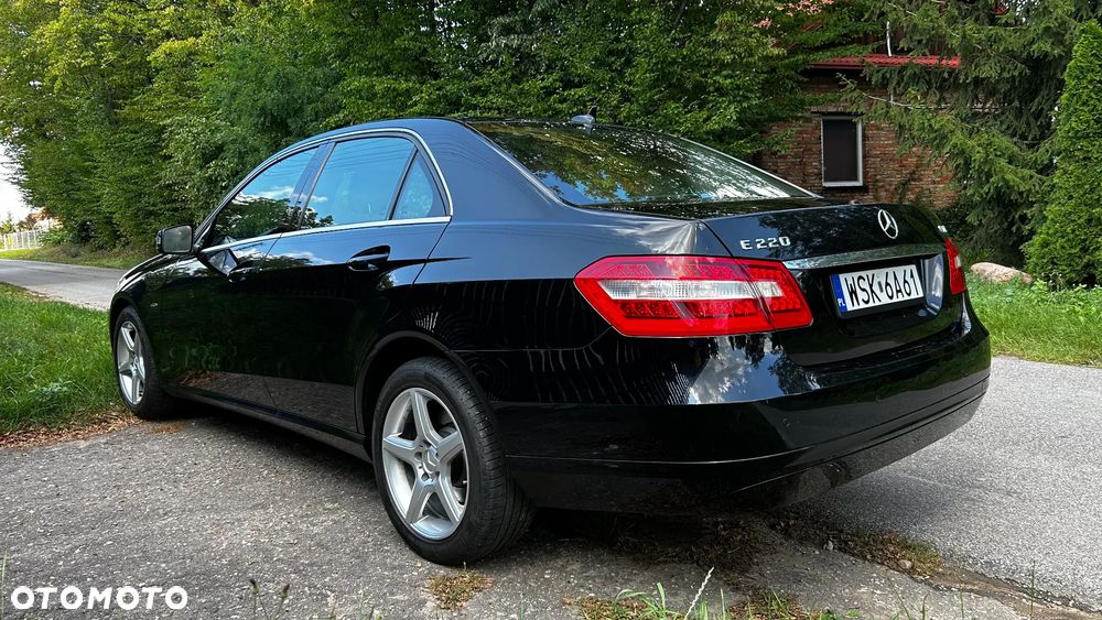 Mercedes-Benz Klasa E ver-220-t-cdi-dpf-blueefficiency-automatik - 9