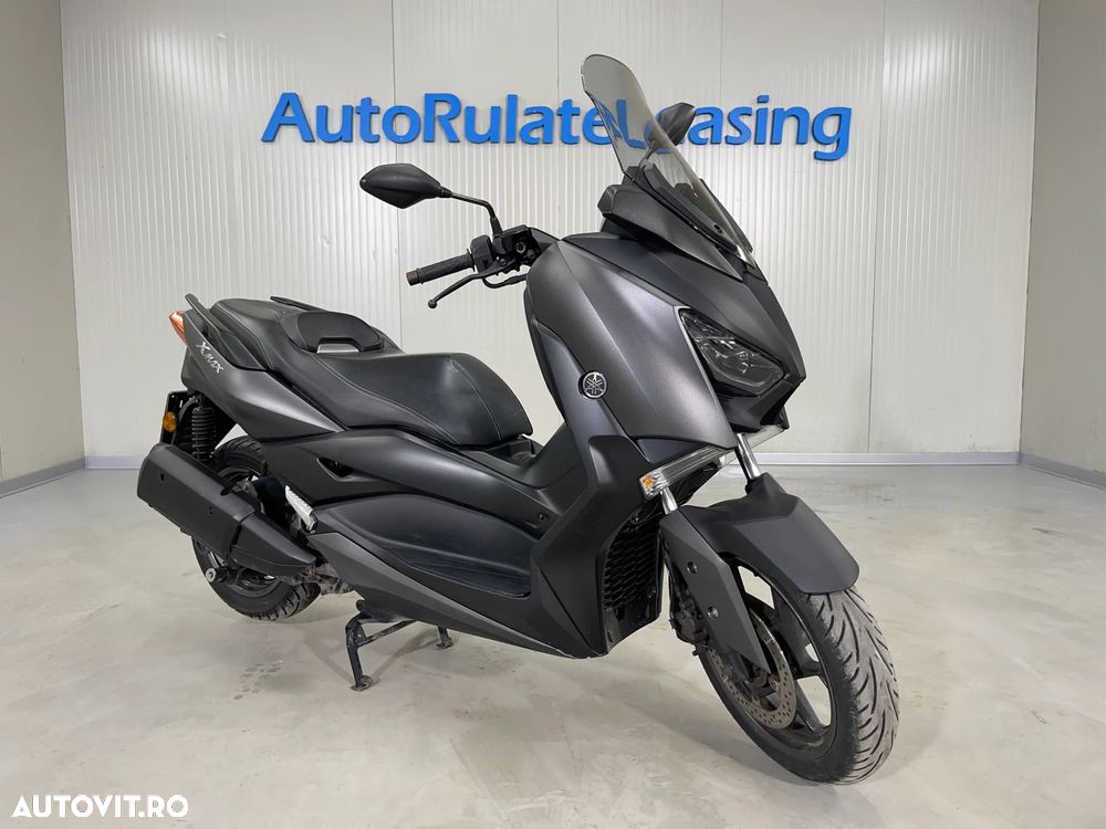 Yamaha XMAX 300 - 2
