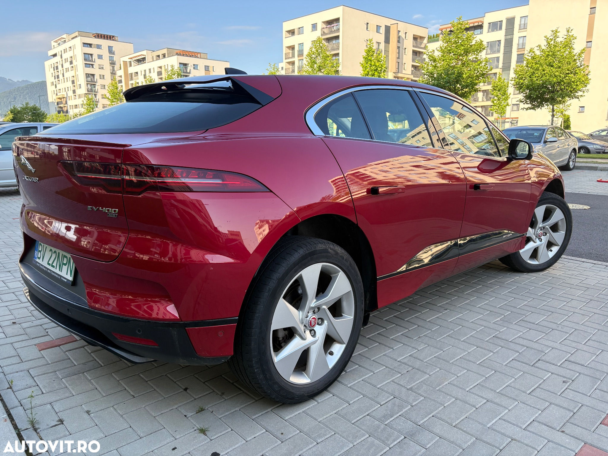 Jaguar I-Pace SE - 2