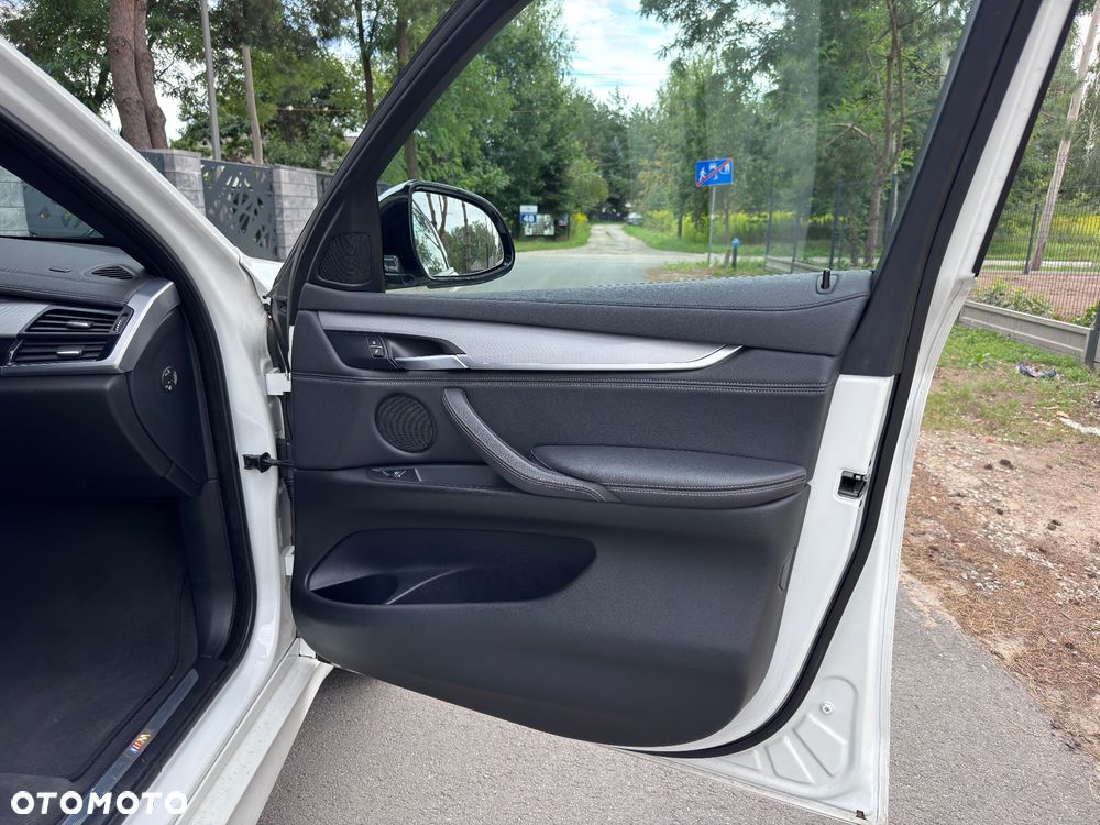 BMW X6 xDrive30d - 12