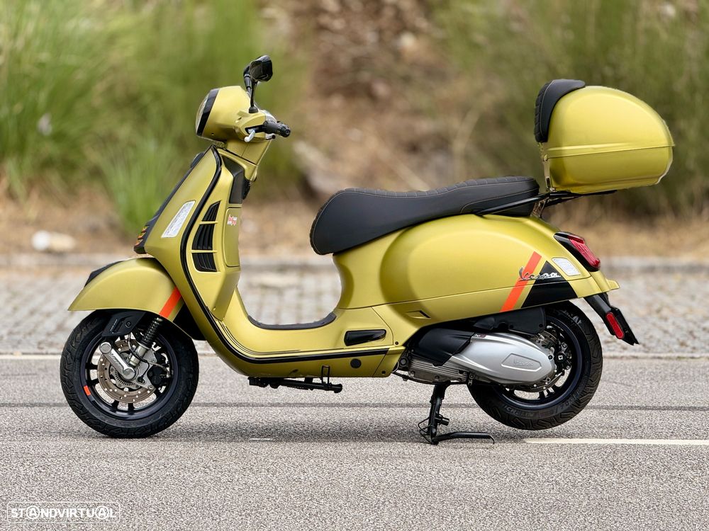 Vespa GTS Super Matt Ambizioso Green - 5