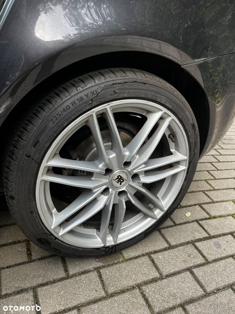 Audi A3 Sportback 1.6 TDI S line Sportpaket - 5