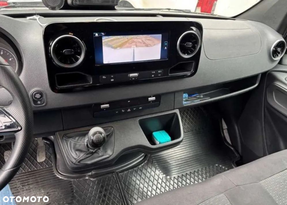 Mercedes-Benz sprinter - 5