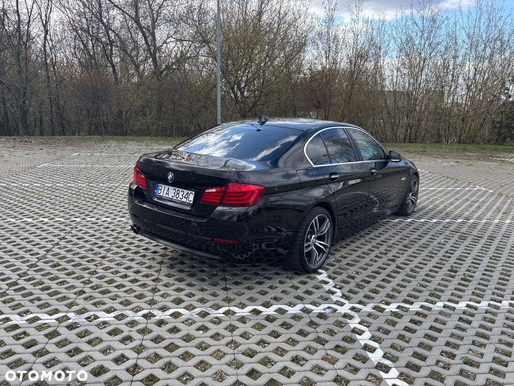 BMW Seria 5 528i - 6