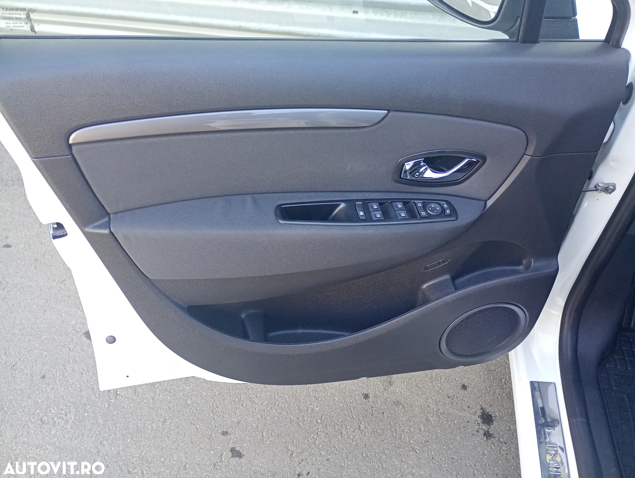 Renault Scenic ENERGY TCe 115 S&S LIMITED - 12